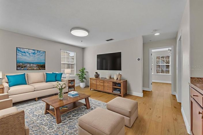 Image No.19-3 Bed Townhouse for sale