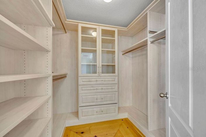 Image No.25-3 Bed Townhouse for sale