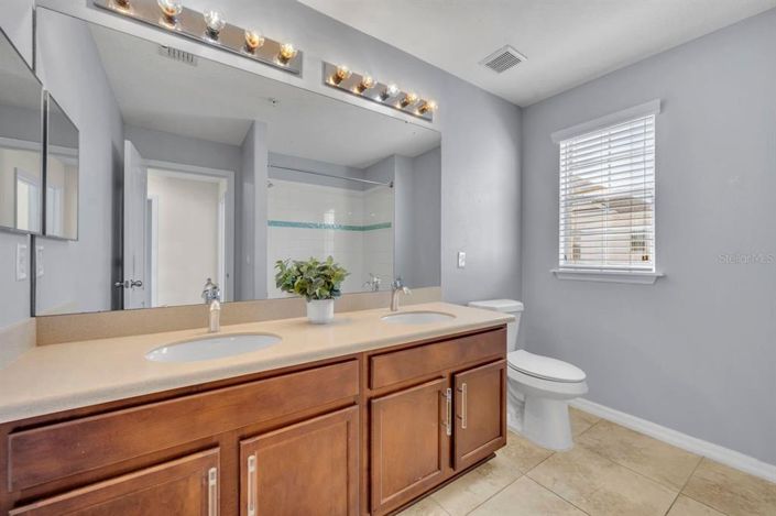 Image No.29-3 Bed Townhouse for sale