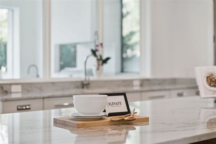 Image No.19-5 Bed House for sale