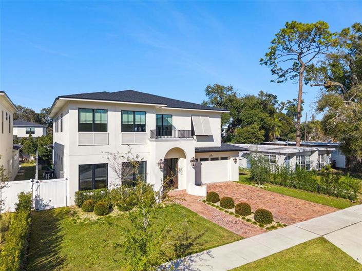 Image No.2-5 Bed House for sale