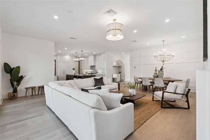 Image No.22-5 Bed House for sale