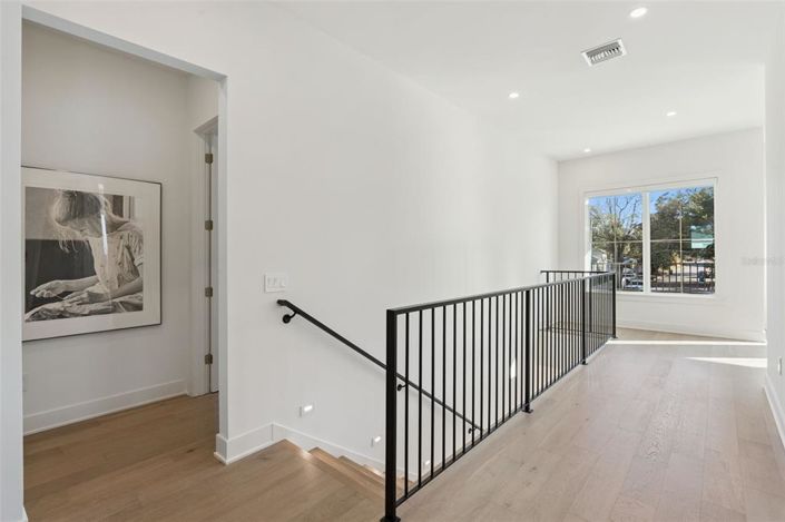 Image No.24-5 Bed House for sale