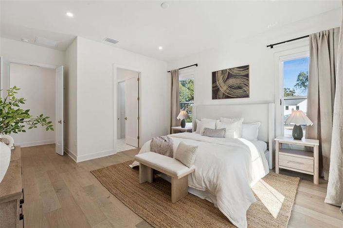 Image No.29-5 Bed House for sale