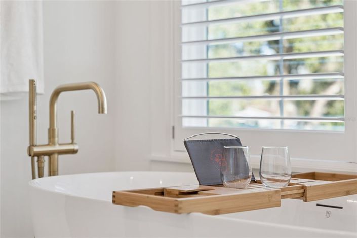 Image No.35-5 Bed House for sale