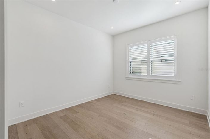 Image No.46-5 Bed House for sale