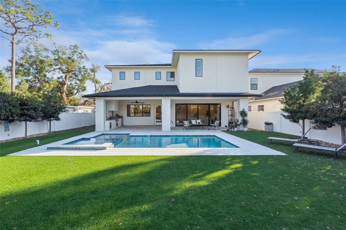 Image No.52-5 Bed House for sale