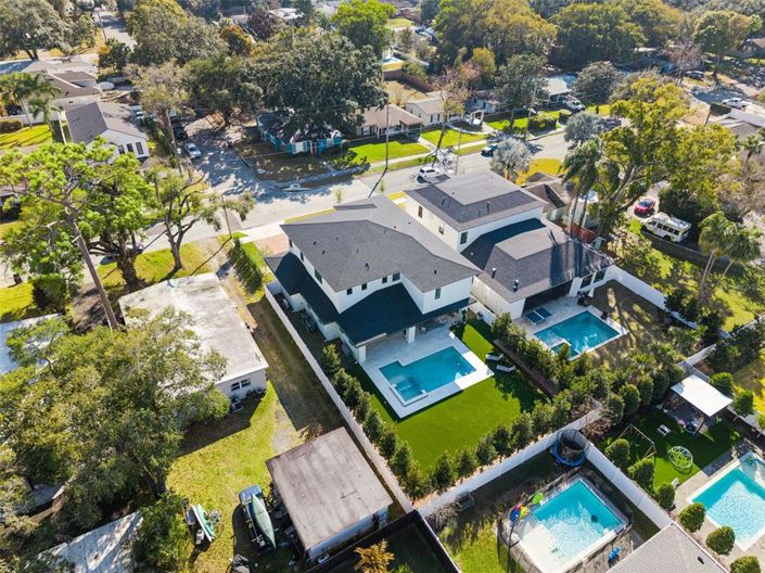 Image No.58-5 Bed House for sale