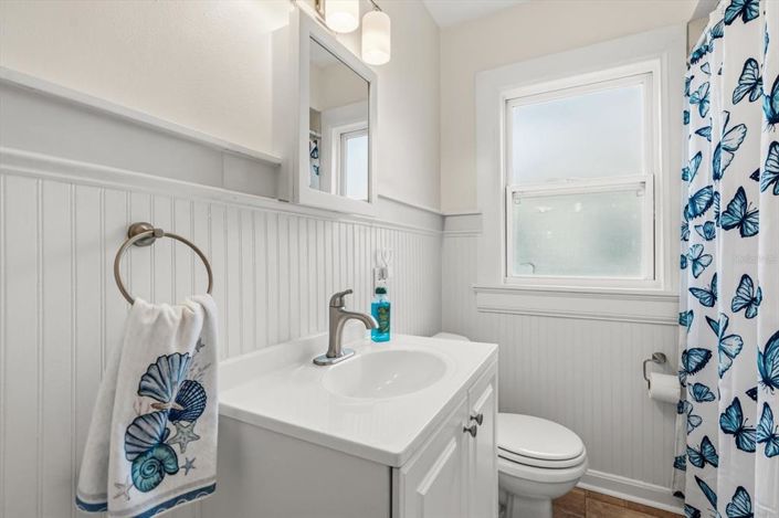 Image No.21-3 Bed House for sale