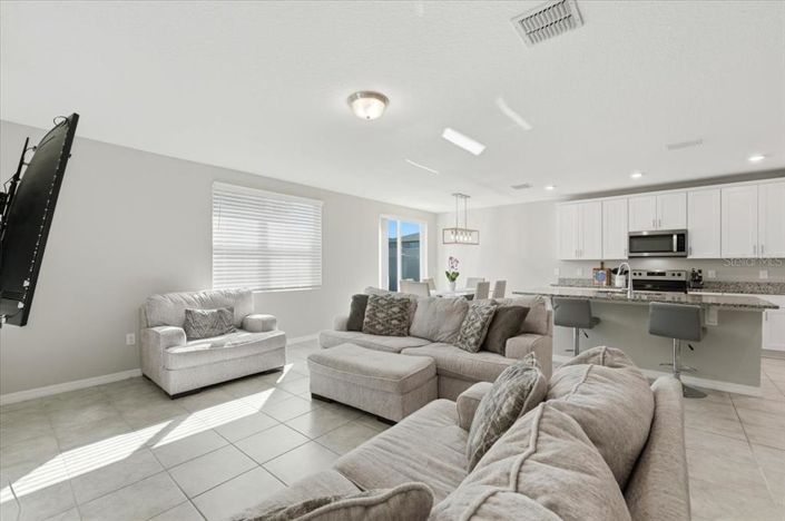 Image No.8-4 Bed House for sale