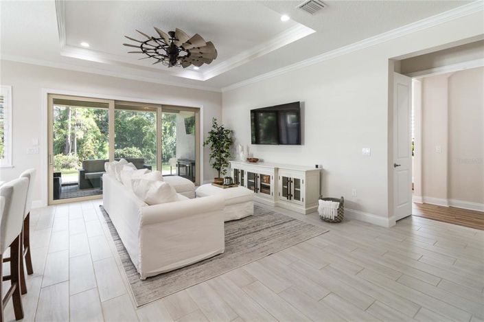 Image No.13-5 Bed House for sale