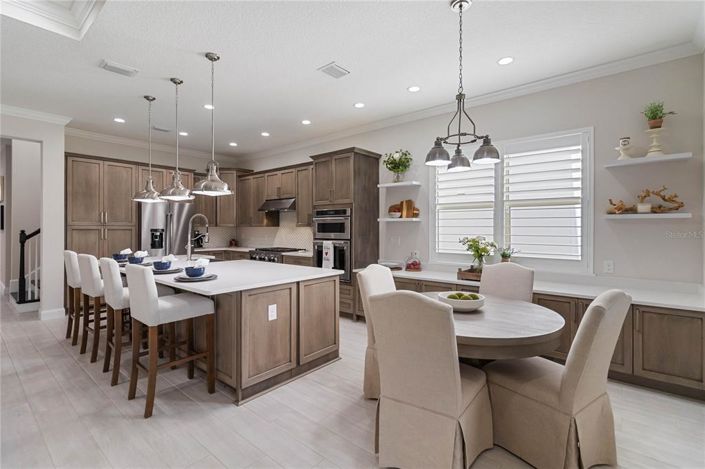 Image No.16-5 Bed House for sale