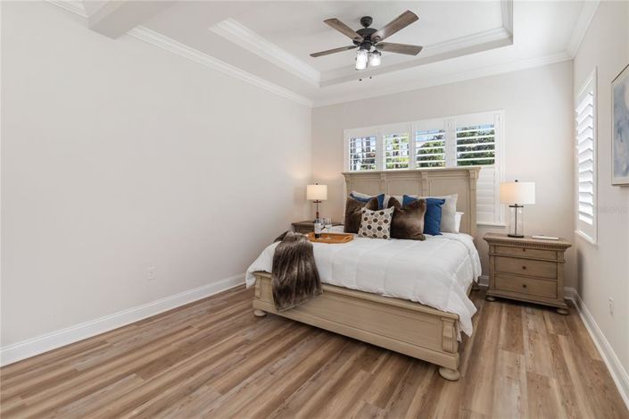 Image No.17-5 Bed House for sale