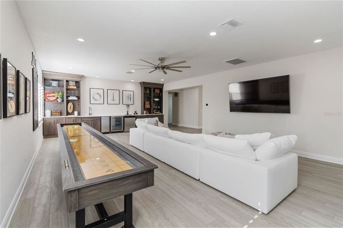 Image No.26-5 Bed House for sale