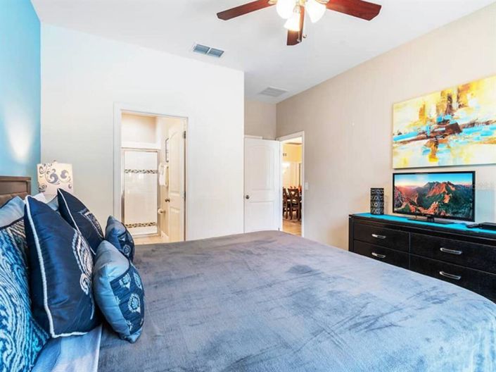 Image No.10-5 Bed House for sale