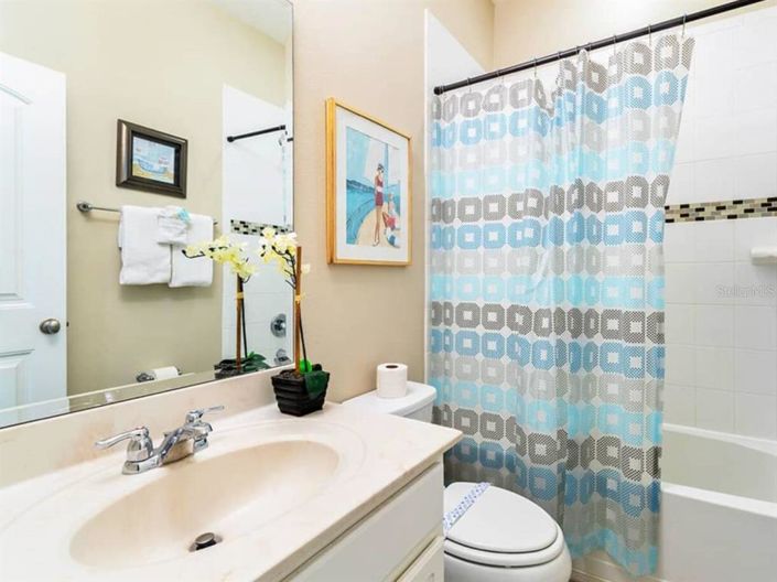 Image No.20-5 Bed House for sale