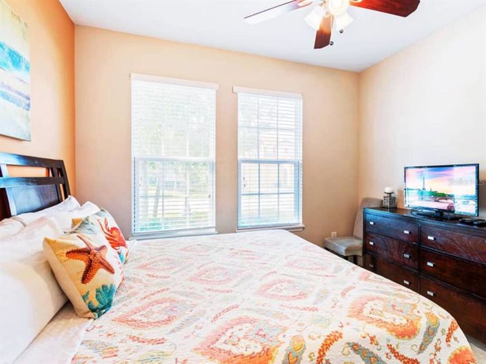 Image No.21-5 Bed House for sale