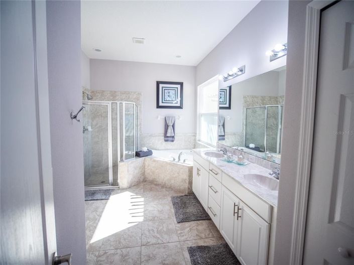 Image No.19-4 Bed House for sale