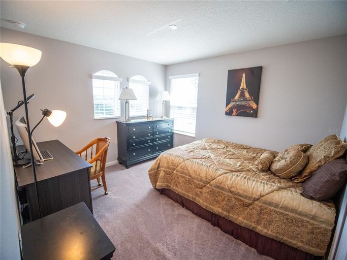 Image No.25-4 Bed House for sale