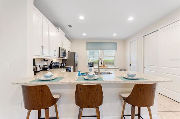 Image No.17-6 Bed House for sale