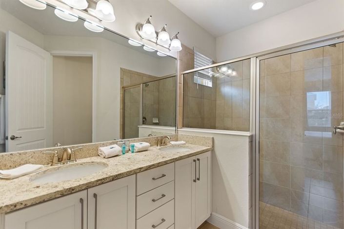 Image No.33-6 Bed House for sale