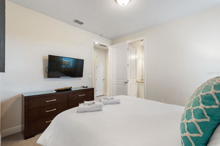 Image No.38-6 Bed House for sale