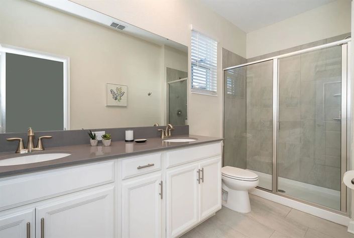 Image No.16-5 Bed House for sale