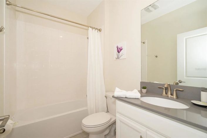 Image No.23-5 Bed House for sale