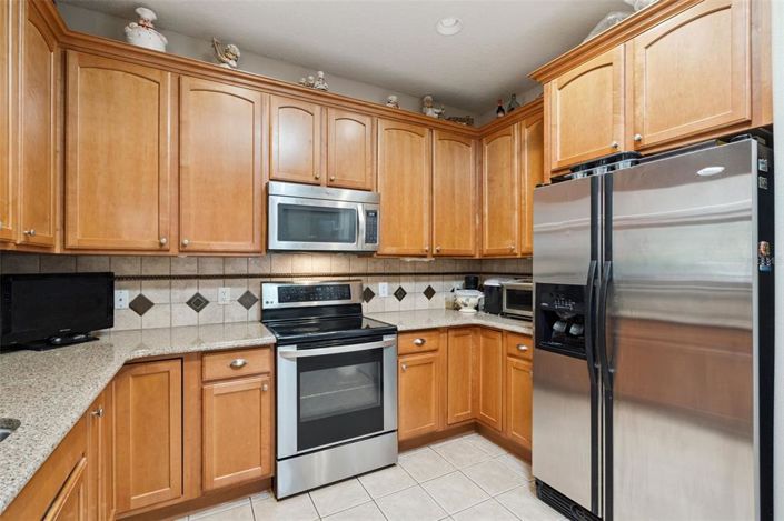 Image No.10-2 Bed House for sale