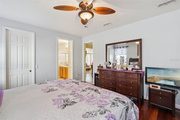 Image No.12-2 Bed House for sale