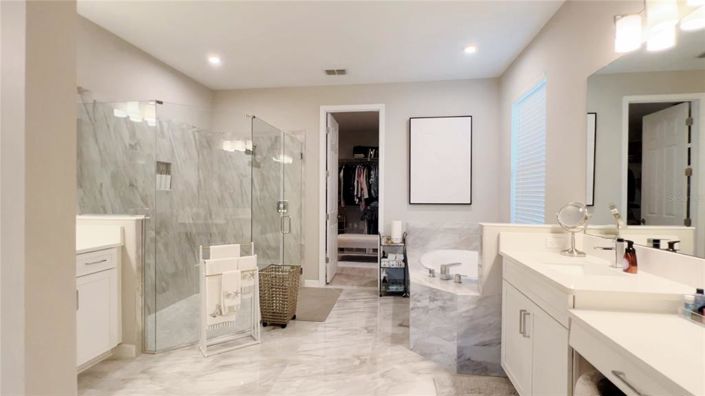 Image No.18-5 Bed House for sale