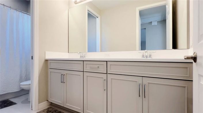 Image No.33-5 Bed House for sale