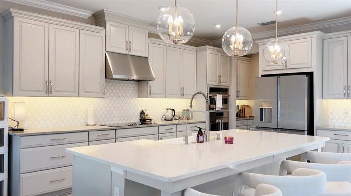 Image No.9-5 Bed House for sale