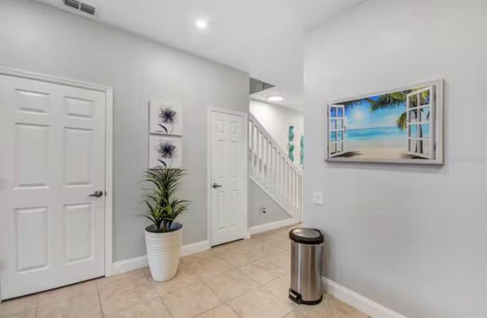 Image No.2-3 Bed Townhouse for sale