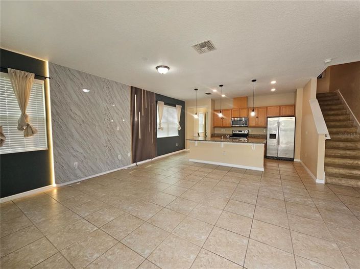 Image No.20-4 Bed Townhouse for sale