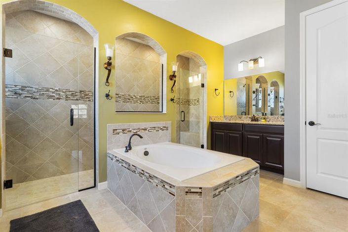 Image No.24-4 Bed House for sale