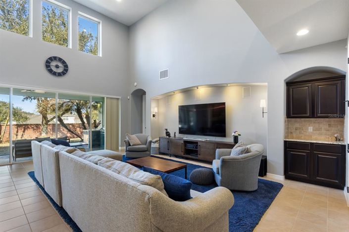 Image No.8-4 Bed House for sale