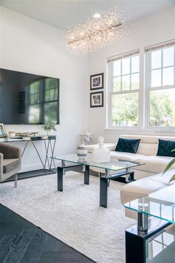 Image No.24-5 Bed House for sale