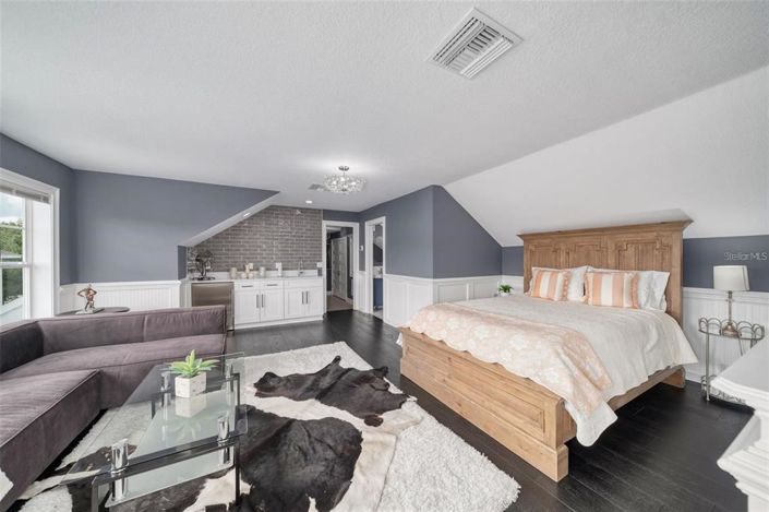 Image No.43-5 Bed House for sale