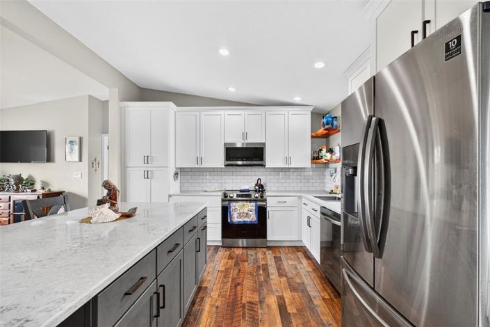 Image No.11-4 Bed House for sale