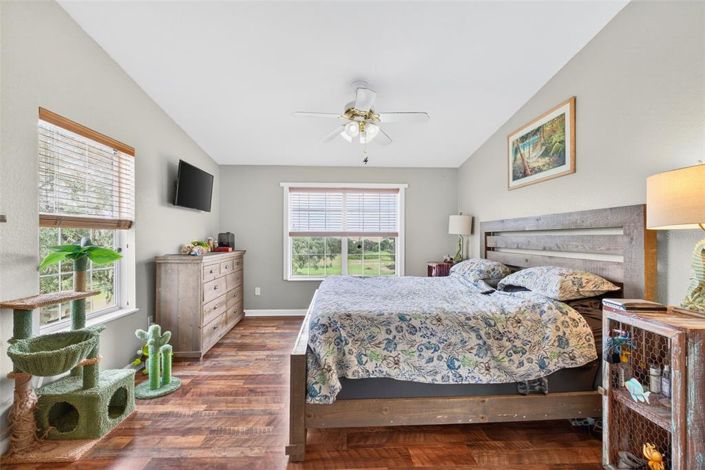 Image No.14-4 Bed House for sale