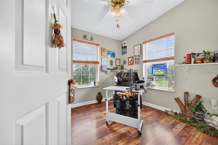 Image No.18-4 Bed House for sale