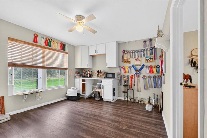 Image No.26-4 Bed House for sale