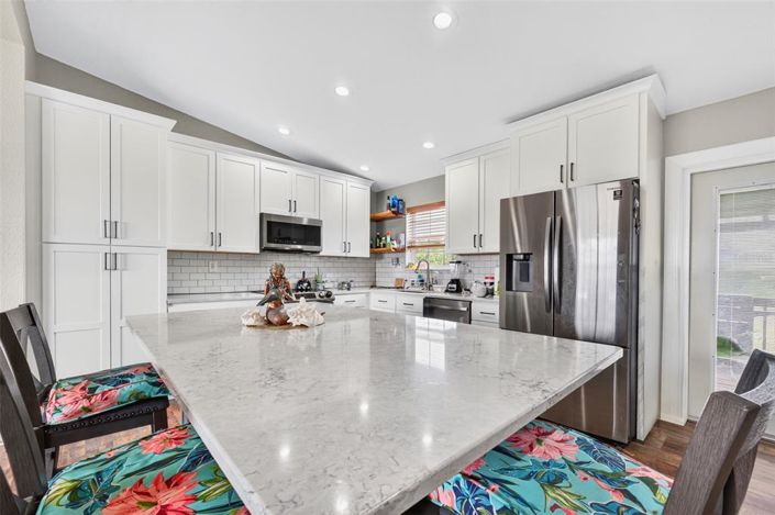 Image No.7-4 Bed House for sale