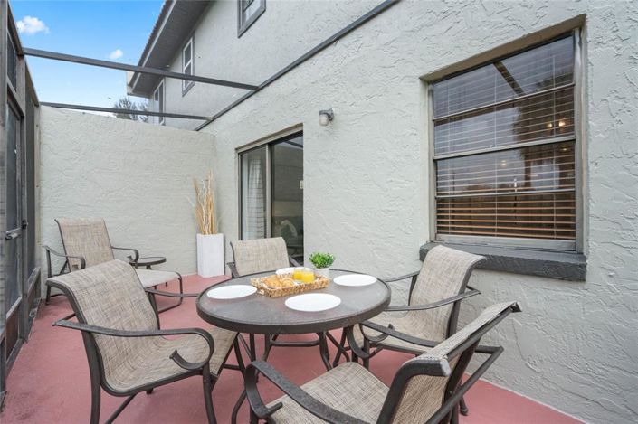 Image No.13-2 Bed Townhouse for sale