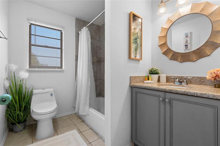 Image No.26-2 Bed Townhouse for sale