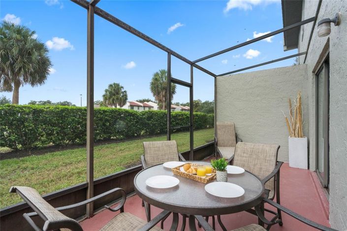 Image No.29-2 Bed Townhouse for sale