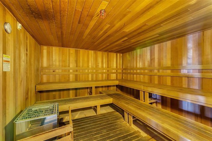 Image No.32-2 Bed Townhouse for sale