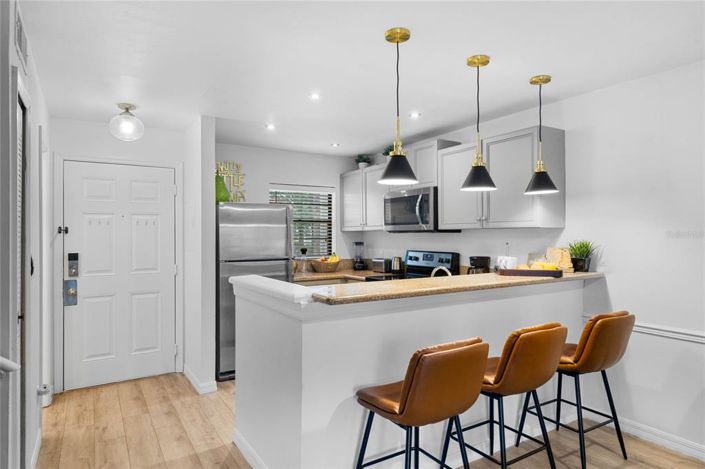 Image No.5-2 Bed Townhouse for sale