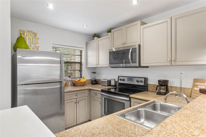 Image No.7-2 Bed Townhouse for sale